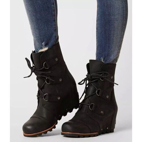 Sorel Joan of Arctic Wedge Shearling Boot in Black Size 7 - Picture 3 of 15